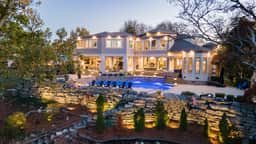 Above Nashville Sunset Bay | Lakefront | Pool & Spa | Golf Simulator - Image 4