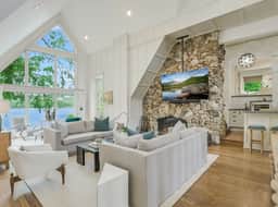 Above Austin Icon | Waterfront Lake Austin | Pool l Sauna l Game Rm I Family - Image 3