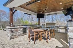 Above Iris Estate | 100+ Acres | Pool/Spa | Private | Luxury - Image 5