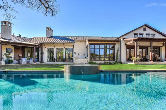 Above Sapphire | Lakefront I Casita | Pool & Spa I Lake Beach I Dock - Image 1