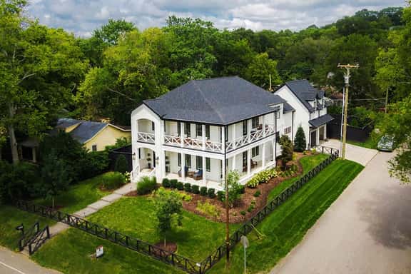 Nashville Starlight at Sylvan Park | Pool&Spa | Sauna | Pickelball/Basketball - Image 1