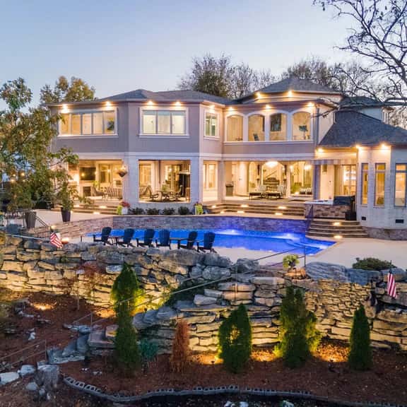 Above Nashville Sunset Bay | Lakefront | Pool & Spa | Golf Simulator - Image 1