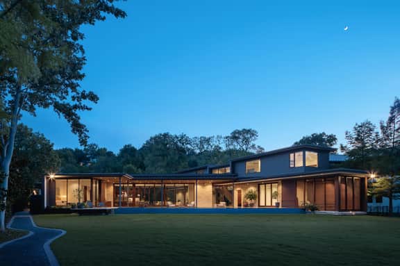 Above Austin Anthem | Modern Luxury I Waterfront | Pool/Spa I Pickleball - Image 4
