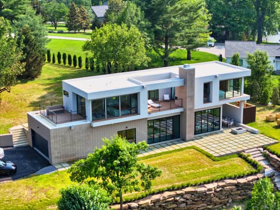Above Nashville Lakeside Modern I Old Hickory Lake | Modern | Services - Image 4