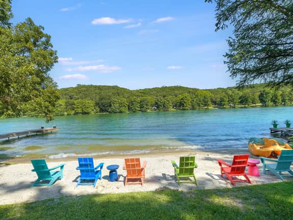 Above Sapphire | Lakefront I Casita | Pool & Spa I Lake Beach I Dock - Image 2