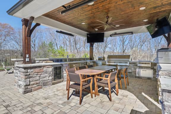 Above Iris Estate | 100+ Acres | Pool/Spa | Private | Luxury - Image 5