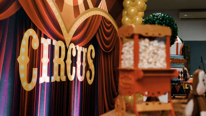 Venardos Circus